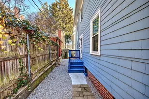 7 Angell Ct, Providence, RI 02906 - Photo 46