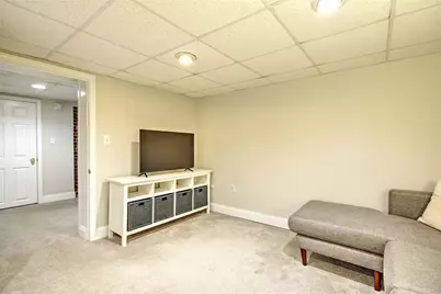 7 Angell Court, Providence, RI 02906 - Photo 40