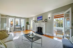 7 Angell Ct, Providence, RI 02906 - Photo 8