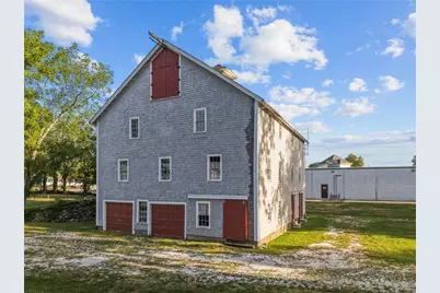 2967 East Main Road, Portsmouth, RI 02871 - Photo 18