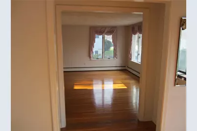 29 Valley Street, Cranston, RI 02920 - Photo 10