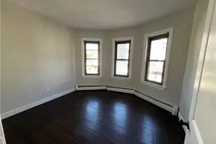 49 Lynch St, Providence, RI 02908 - Photo 2