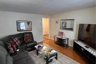 65 Johnson St, Pawtucket, RI 02860 - Photo 6