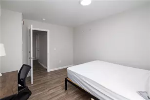 121 Tell St, Providence, RI 02909 - Photo 8