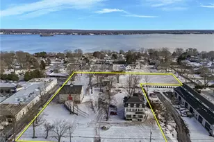 2967 E Main Rd, Portsmouth, RI 02871 - Photo 1