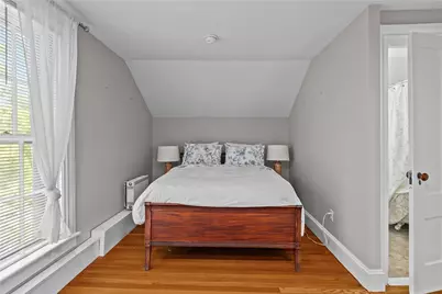 4 Red Cross Avenue #4, Newport, RI 02840 - Photo 32