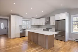 311 Hope Rd, Cranston, RI 02921 - Photo 8