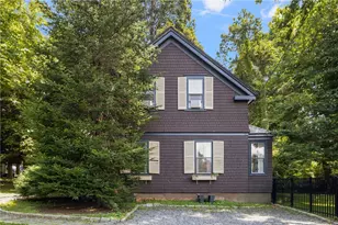 37 Concord Dr, Middletown, RI 02842 - Photo 32