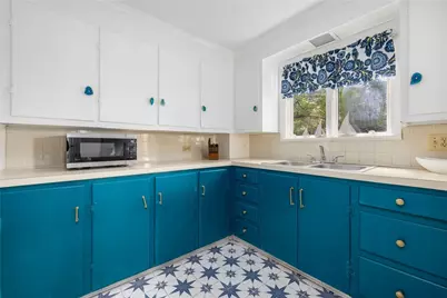 37 Concord Drive, Middletown, RI 02842 - Photo 8