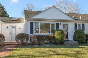415 Wapping Rd, Portsmouth, RI 02871 - Photo 4
