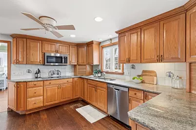 6 Ledge Road, Barrington, RI 02806 - Photo 16