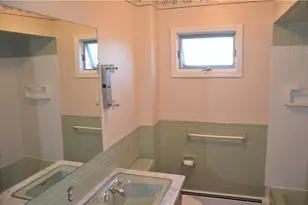 15 Halsey St, Newport, RI 02840 - Photo 16