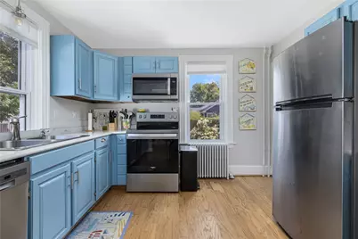 10 Eustis Avenue, Newport, RI 02840 - Photo 20