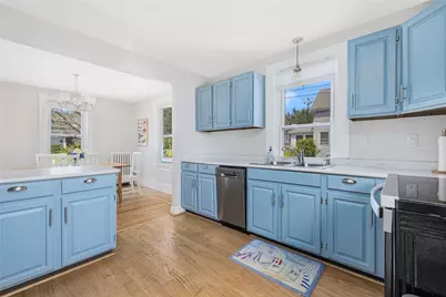 10 Eustis Avenue, Newport, RI 02840 - Photo 16