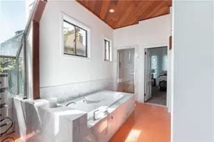 4 Red Cross Ave, Newport, RI 02840 - Photo 16