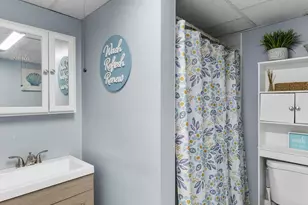 27 Lloyd St, Pawtucket, RI 02860 - Photo 18