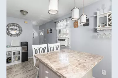 27 Lloyd Street, Pawtucket, RI 02860 - Photo 8