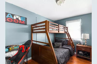 27 Lloyd Street, Pawtucket, RI 02860 - Photo 12