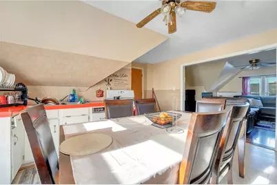 274 Lonsdale Avenue, Pawtucket, RI 02860 - Photo 10