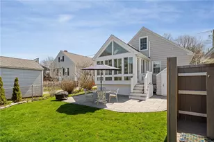 94 Ruggles Ave, Newport, RI 02840 - Photo 20