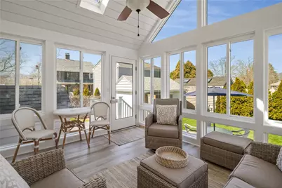 94 Ruggles Avenue, Newport, RI 02840 - Photo 18