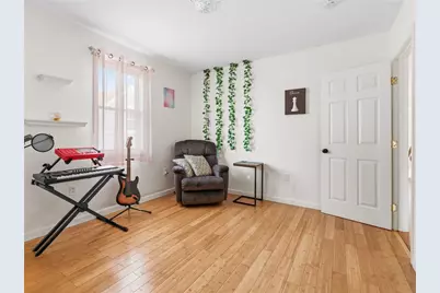 64 Brookdale Boulevard, Pawtucket, RI 02861 - Photo 18