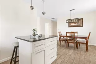 64 Brookdale Blvd, Pawtucket, RI 02861 - Photo 4