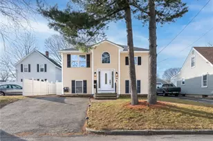 64 Brookdale Blvd, Pawtucket, RI 02861 - Photo 1