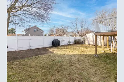 64 Brookdale Boulevard, Pawtucket, RI 02861 - Photo 34