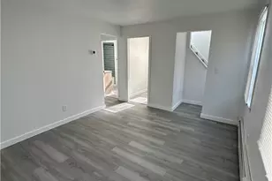 29 Brayton St, West Warwick, RI 02893 - Photo 8