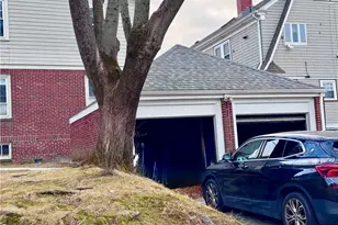 150 Lancaster St, Providence, RI 02906 - Photo 32