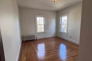 150 Lancaster St, Providence, RI 02906 - Photo 12