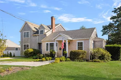 9 White Terrace, Middletown, RI 02842 - Photo 4