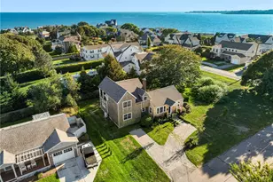 9 White Terrace, Middletown, RI 02842 - Photo 2