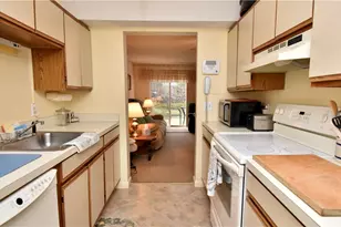 12 Apache Dr, Westerly, RI 02891 - Photo 8