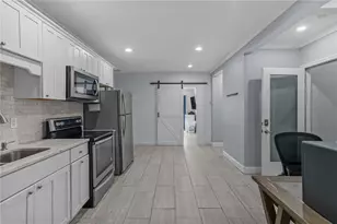 1275 Seven Mile Rd, Cranston, RI 02831 - Photo 26