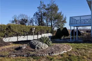 27 Aurelia Dr, Providence, RI 02909 - Photo 34