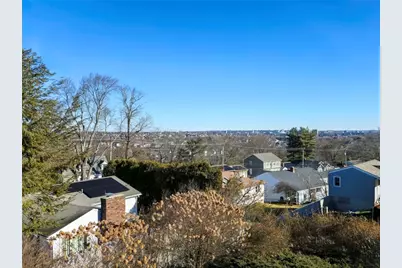 27 Aurelia Drive, Providence, RI 02909 - Photo 2