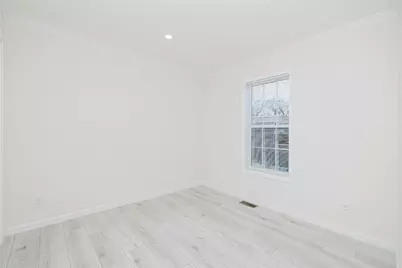 1346 Newport Avenue, Attleboro, MA 02703 - Photo 14