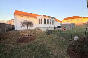 69 Hazelwood Ave, East Providence, RI 02914 - Photo 6