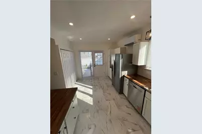 57 Gould Street, Newport, RI 02840 - Photo 8