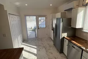 57 Gould St, Newport, RI 02840 - Photo 8