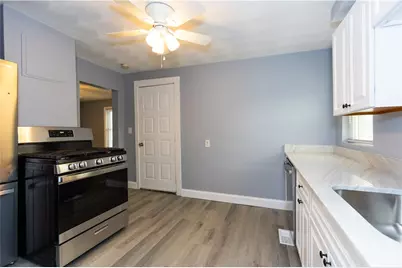 139 Stanton Avenue, East Providence, RI 02915 - Photo 12