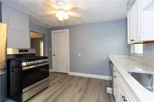 139 Stanton Ave, East Providence, RI 02915 - Photo 12