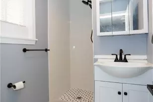 139 Stanton Ave, East Providence, RI 02915 - Photo 4