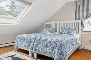 24 Perry St, Newport, RI 02840 - Photo 8