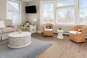 24 Perry St, Newport, RI 02840 - Photo 2