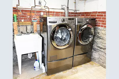 227 Irving Avenue, Providence, RI 02906 - Photo 10