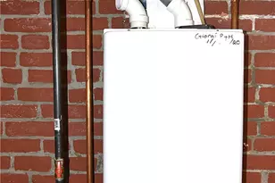 227 Irving Ave, Providence, RI 02906 - Photo 26