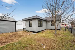 326 Beckwith St, Cranston, RI 02910 - Photo 28